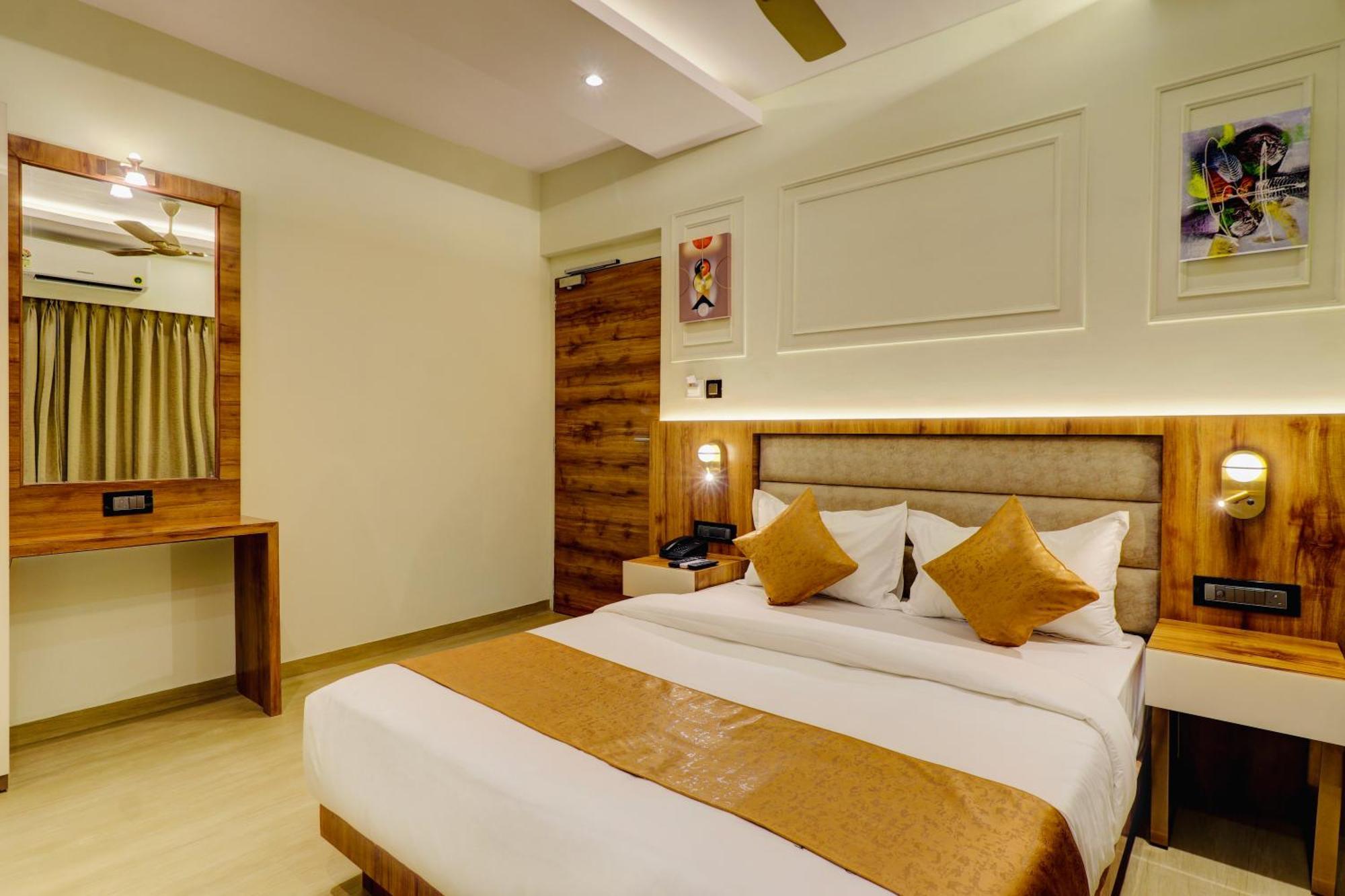 Home2 Suites And Service Apartments, Mumbai Airport Kültér fotó