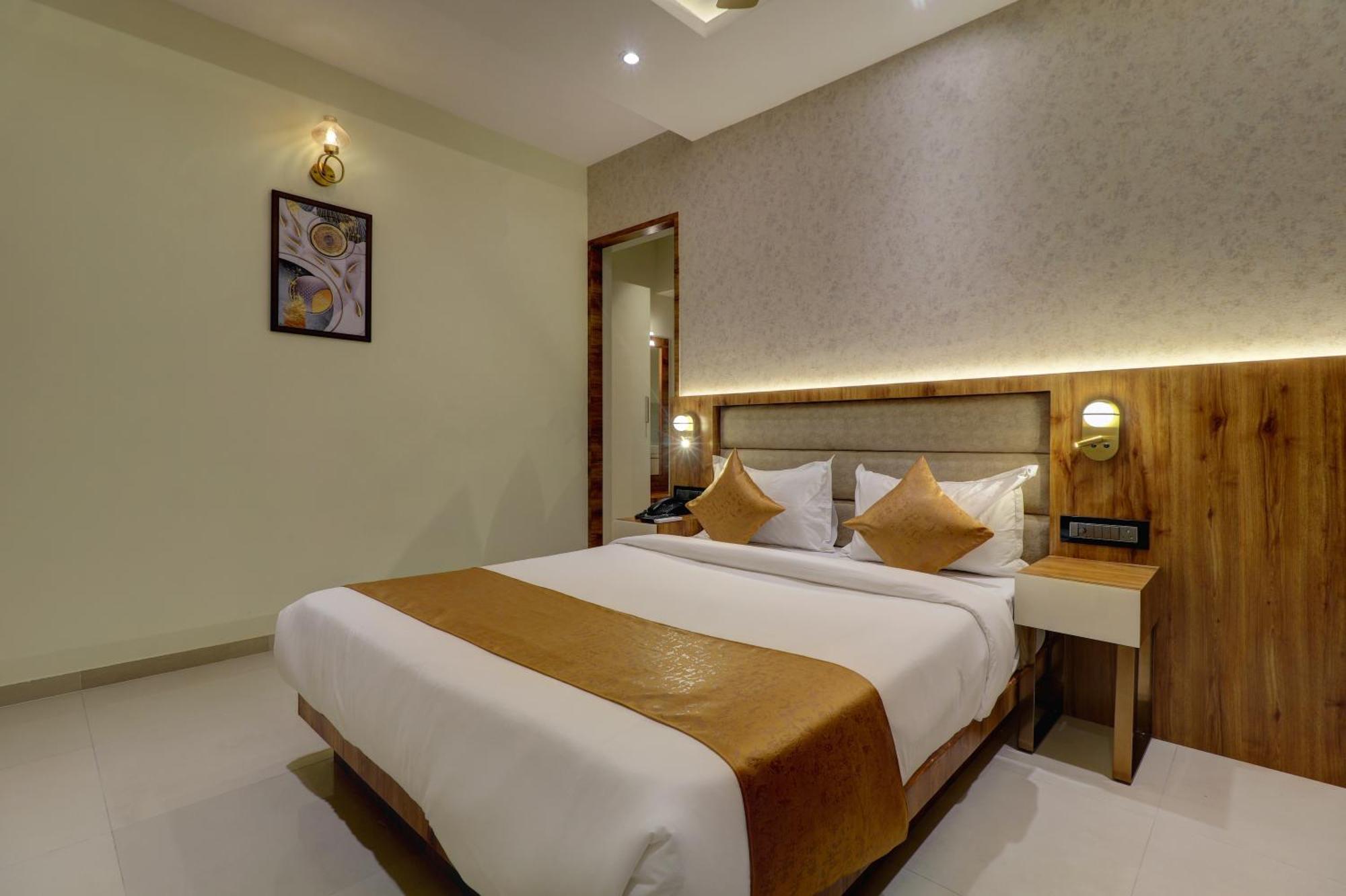Home2 Suites And Service Apartments, Mumbai Airport Kültér fotó