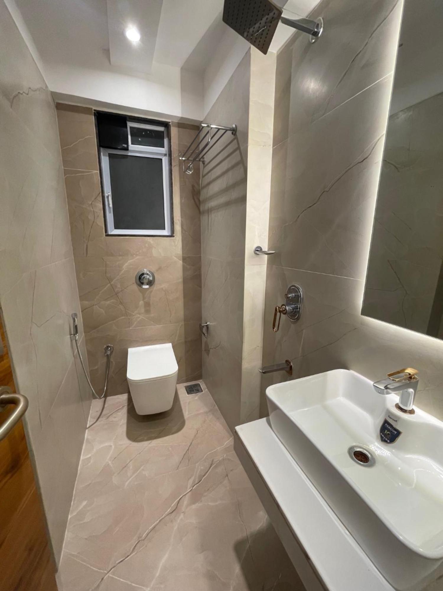 Home2 Suites And Service Apartments, Mumbai Airport Kültér fotó